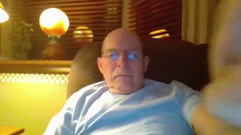 Snapshot of aguynrkfrd chatting on February 23, 9:55 am aguynrkfrd online show from February 23, 9:55 am