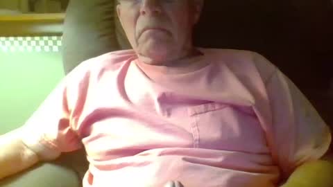 Snapshot of aguynrkfrd chatting on September 29, 1:55 am aguynrkfrd online show from September 29, 1:55 am