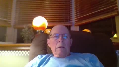 Snapshot of aguynrkfrd chatting on October 8, 10:13 am aguynrkfrd online show from October 8, 10:13 am