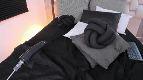 Ahmara  online show from February 23, 12:46 pm