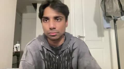 Snapshot of ahmedkhan632131 chatting on May 25, 4:51 am Dylan online show from May 25, 4:51 am