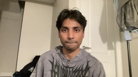 Snapshot of ahmedkhan632131 chatting on May 27, 4:31 am Dylan online show from May 27, 4:31 am