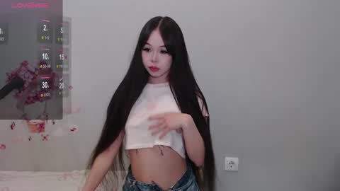 Snapshot of ahristellarr chatting on June 26, 8:02 pm Ahri online show from June 26, 8:02 pm