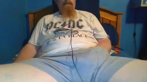 Snapshot of ahrnycumtoy chatting on June 8, 5:52 am hrnycummer online show from June 8, 5:52 am