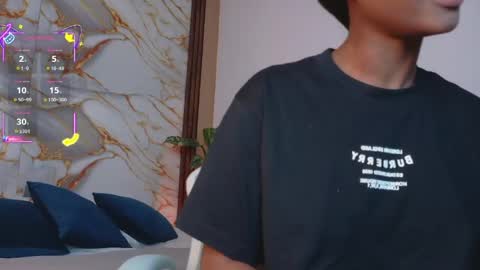 Snapshot of ahvi_ebony chatting on May 31, 2:13 pm Ahvi Ebony online show from May 31, 2:13 pm