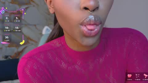 Snapshot of ahvi_ebony chatting on June 3, 2:19 pm Ahvi Ebony online show from June 3, 2:19 pm