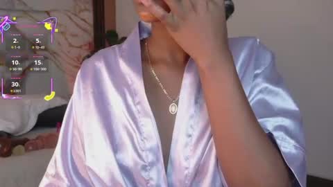 Snapshot of ahvi_ebony chatting on July 23, 12:14 pm Ahvi Ebony online show from July 23, 12:14 pm