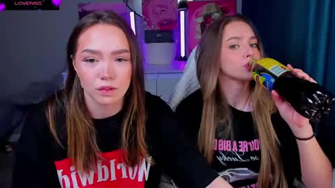 ai__girl online show from April 29, 7:01 am