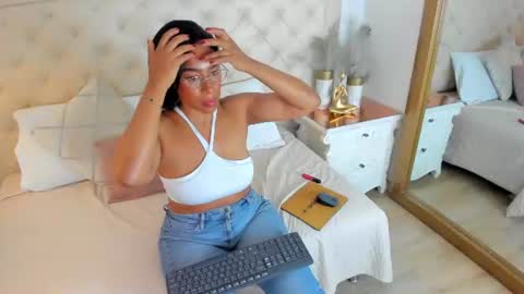 Snapshot of aida_adamss chatting on June 22, 4:04 pm Aida online show from June 22, 4:04 pm