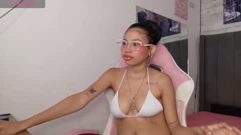 Aida online show from February 24, 11:25 pm