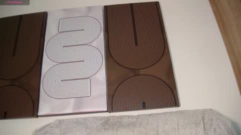 Aida  online show from February 13, 11:39 am