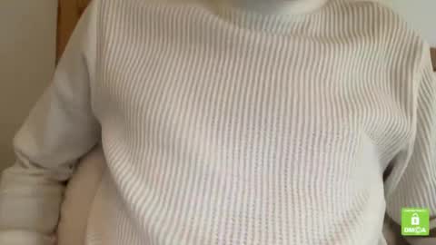 Snapshot of aiden_erotic chatting on April 21, 6:01 pm Aiden Erotic online show from April 21, 6:01 pm
