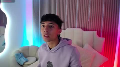 Aiden online show from March 3, 12:44 pm