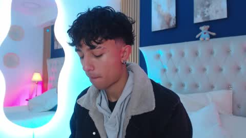 Aiden online show from April 7, 12:49 pm