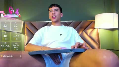 aiden_royce online show from November 26, 4:46 am