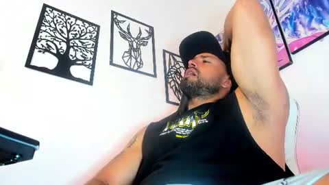 Snapshot of aidenbrites chatting on July 18, 1:21 am Aiden Brites online show from July 18, 1:21 am