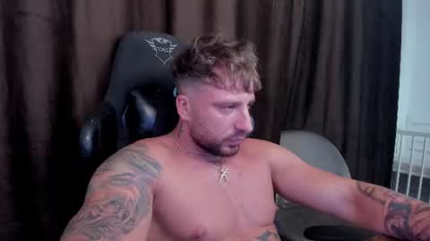 Snapshot of aidenmatthew chatting on July 16, 12:49 am Aiden online show from July 16, 12:49 am