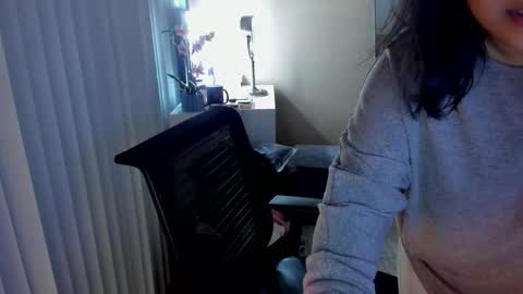 Snapshot of aigenerator chatting on December 5, 2:53 am Giana online show from December 5, 2:53 am