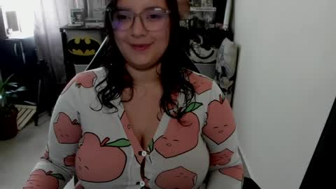 Catalina online show from April 7, 3:01 pm