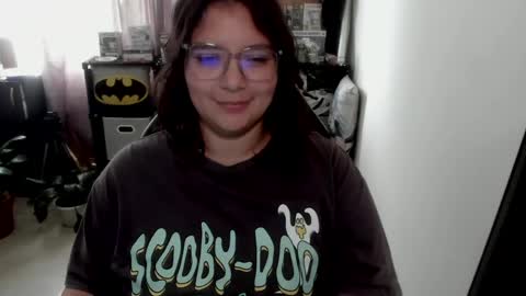 Snapshot of aikadreams chatting on April 19, 6:10 pm Catalina online show from April 19, 6:10 pm