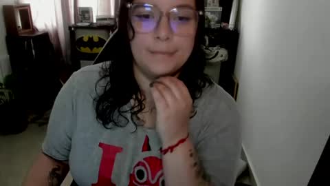 Snapshot of aikadreams chatting on April 28, 2:22 pm Catalina online show from April 28, 2:22 pm