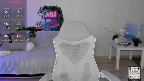 Lynn online show from April 14, 7:14 am