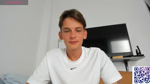 Snapshot of aiko_miracle chatting on February 7, 7:34 am birthday here online show from February 7, 7:34 am