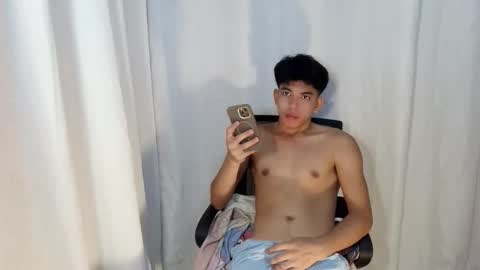 Snapshot of aikoelhara chatting on March 30, 10:38 am Angelo online show from March 30, 10:38 am