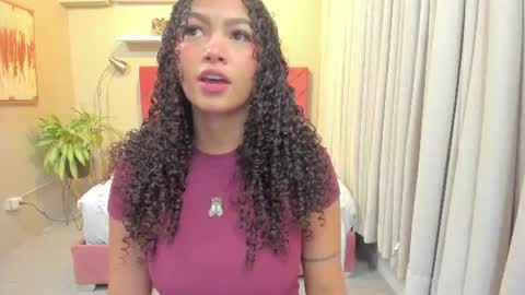 Snapshot of ailann_ chatting on June 29, 6:08 pm Alisson online show from June 29, 6:08 pm