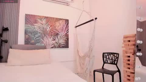 Snapshot of ailann_ chatting on July 13, 6:11 pm Alisson online show from July 13, 6:11 pm