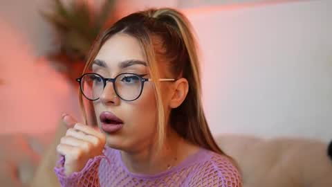  Aileen  online show from November 12, 7:35 pm