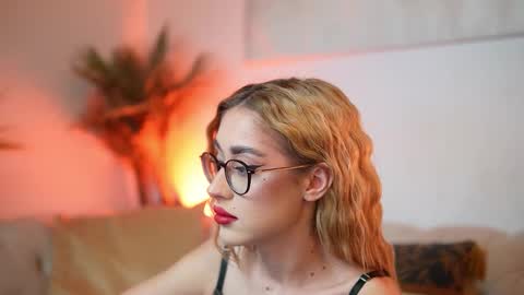  Aileen  online show from February 6, 10:13 pm