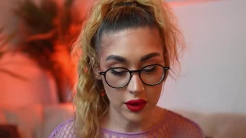  Aileen  online show from March 13, 10:05 pm