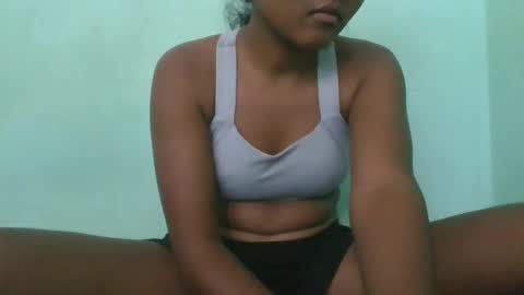 Snapshot of aimeamour chatting on March 5, 2:23 pm aimeamour online show from March 5, 2:23 pm