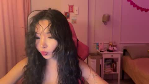 Aime  online show from March 3, 5:46 am