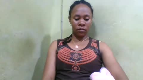 Snapshot of aimee982179 chatting on June 14, 10:28 am aimee982179 online show from June 14, 10:28 am