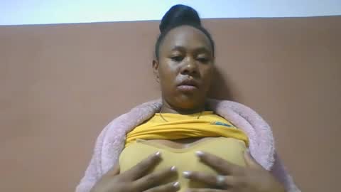 Snapshot of aimee982179 chatting on July 7, 2:14 am aimee982179 online show from July 7, 2:14 am