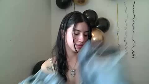 J  online show from April 14, 7:20 pm