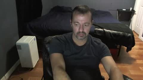 Snapshot of airbornelunsford39 chatting on December 23, 11:39 pm Daddy online show from December 23, 11:39 pm