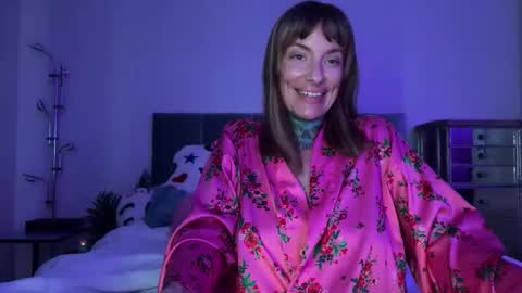 Airgead online show from February 15, 1:35 am