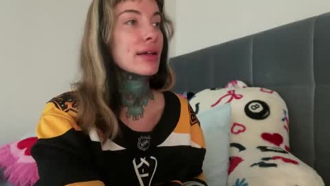 Airgead online show from April 10, 2:33 pm