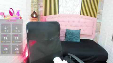 aisha__cambell online show from February 26, 9:41 am
