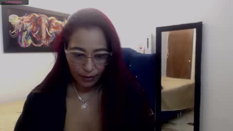Snapshot of aisha_french chatting on January 14, 3:28 pm aisha_french online show from January 14, 3:28 pm