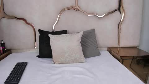 Snapshot of aisha_leenss chatting on January 17, 2:00 pm Aisha online show from January 17, 2:00 pm