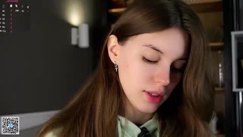 Snapshot of aislyfarran chatting on October 1, 1:11 am Aliza online show from October 1, 1:11 am