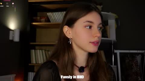 Snapshot of aislyfarran chatting on October 17, 12:14 am Aliza online show from October 17, 12:14 am