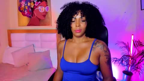 Snapshot of aitana_brown chatting on February 11, 9:31 pm Aitana Brown online show from February 11, 9:31 pm