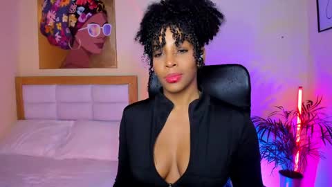 Aitana Brown online show from April 17, 9:40 pm