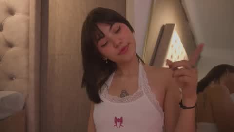 Snapshot of aitana_jhons chatting on February 16, 11:39 am Aitana Jhons online show from February 16, 11:39 am