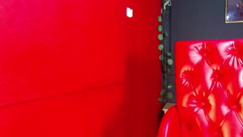 Ahitana Russ online show from February 6, 3:22 am